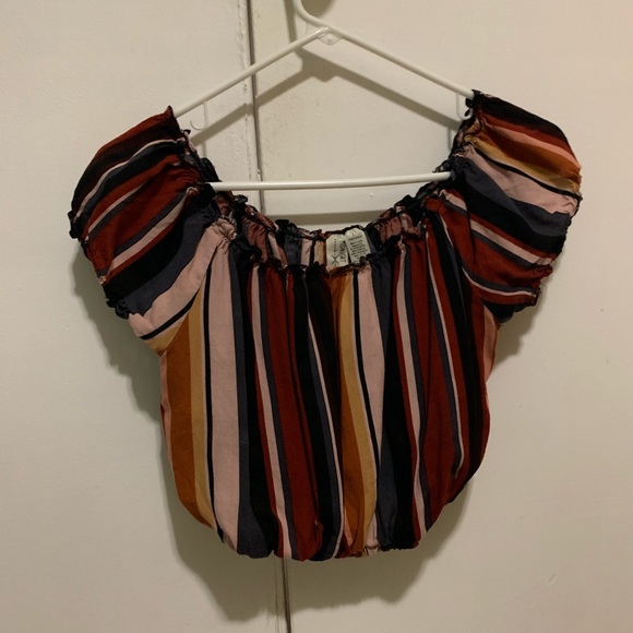 Striped off the shoulder cropped top - Picture 2 of 3